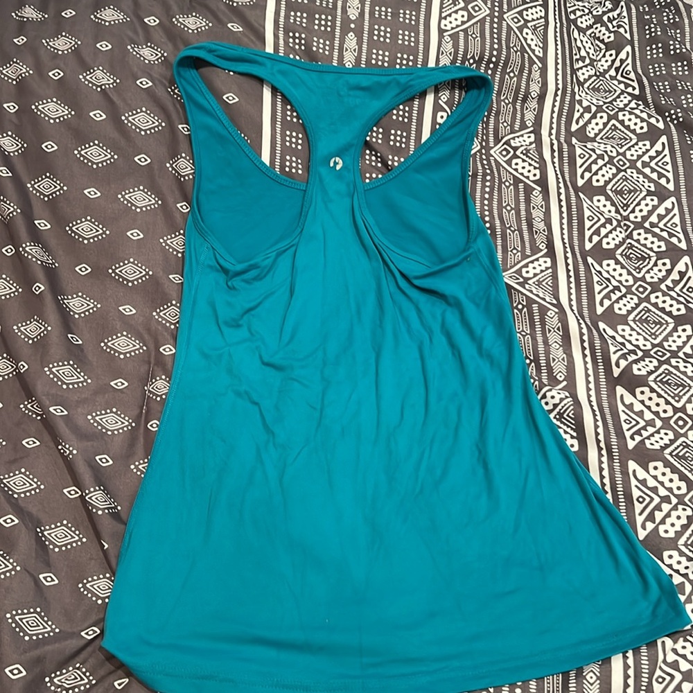 Tank size medium - Picture 3 of 3